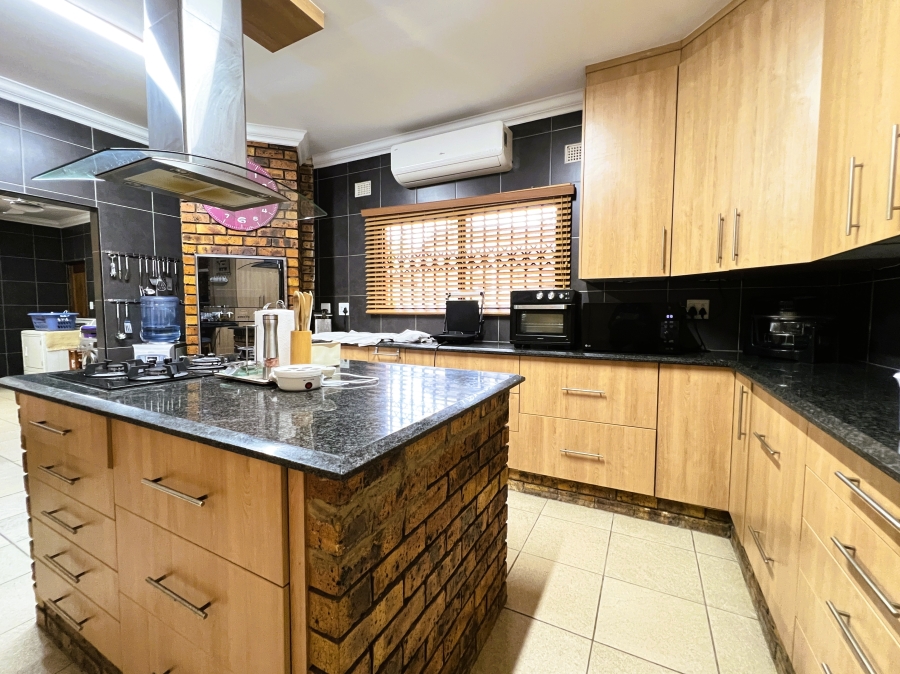 3 Bedroom Property for Sale in Meer En See KwaZulu-Natal