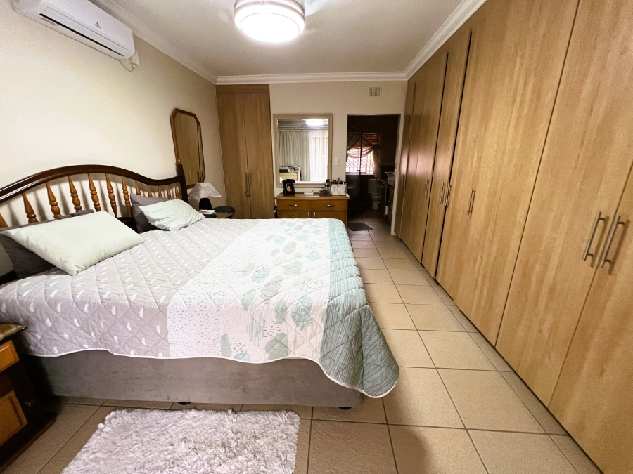 3 Bedroom Property for Sale in Meer En See KwaZulu-Natal