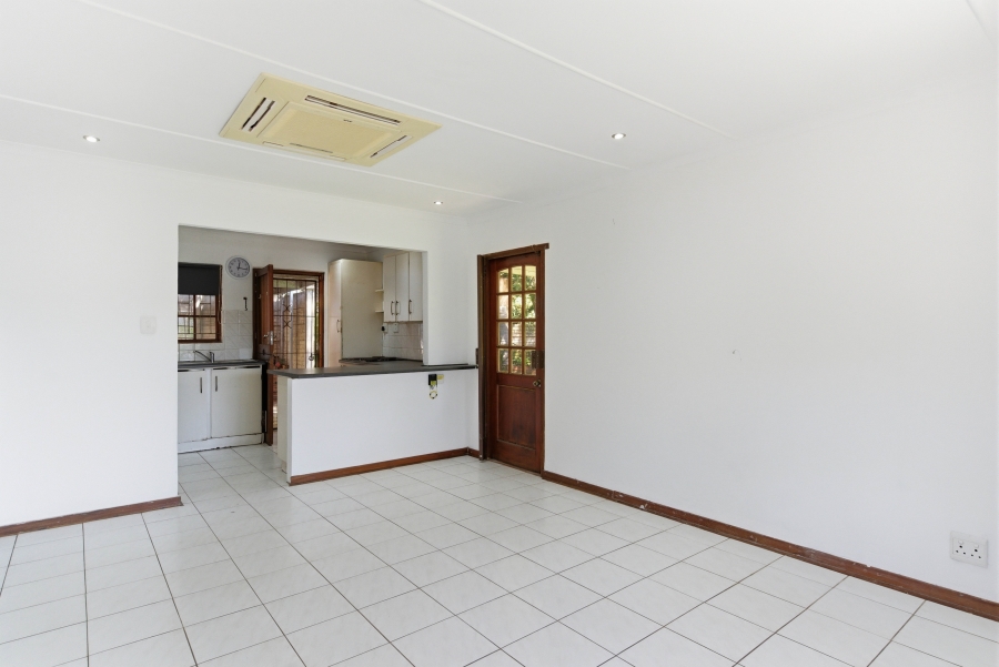 2 Bedroom Property for Sale in Amanzimtoti KwaZulu-Natal