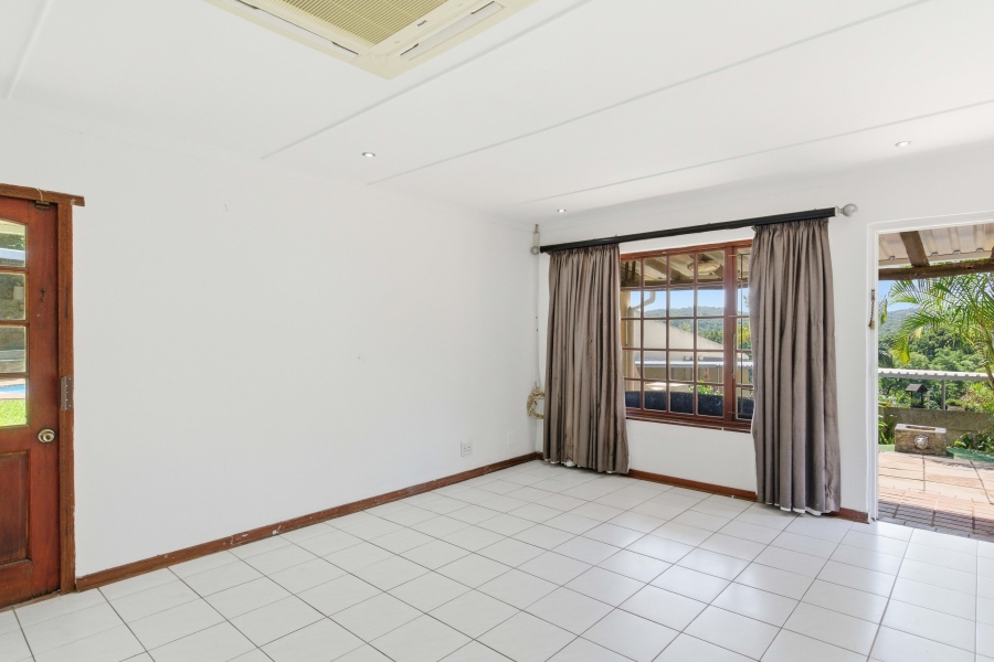 2 Bedroom Property for Sale in Amanzimtoti KwaZulu-Natal