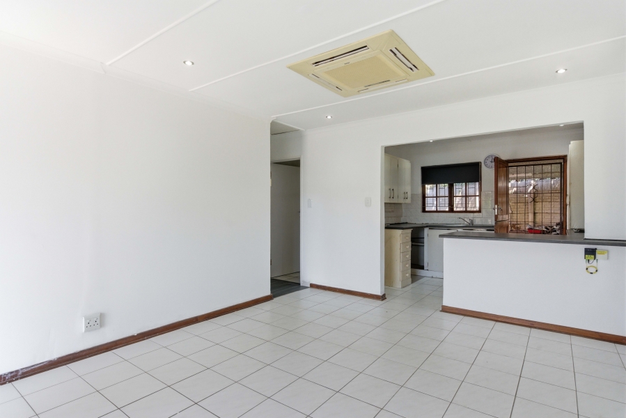 2 Bedroom Property for Sale in Amanzimtoti KwaZulu-Natal