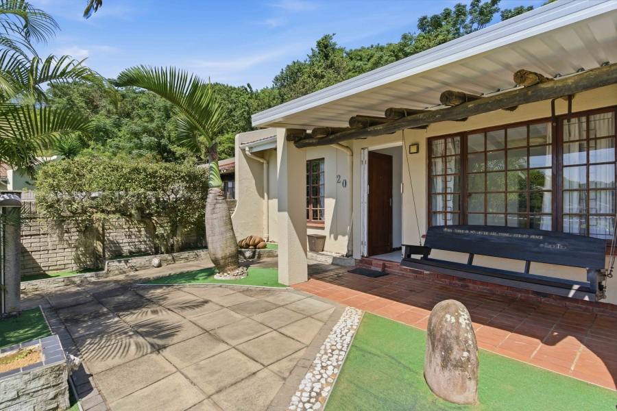 2 Bedroom Property for Sale in Amanzimtoti KwaZulu-Natal