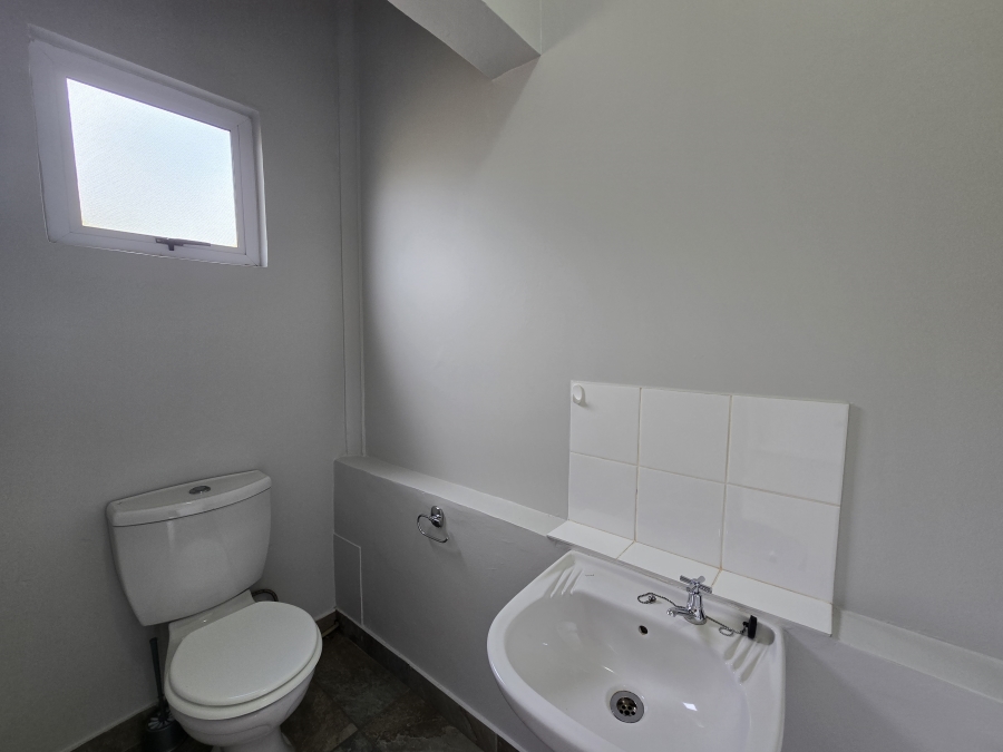 To Let commercial Property for Rent in Ballito Central KwaZulu-Natal