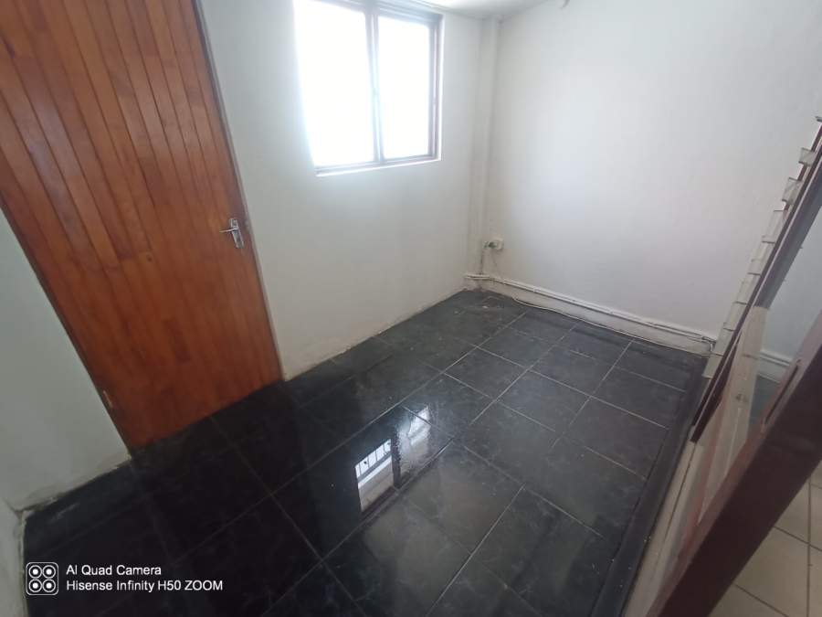 To Let 1 Bedroom Property for Rent in Pinetown KwaZulu-Natal