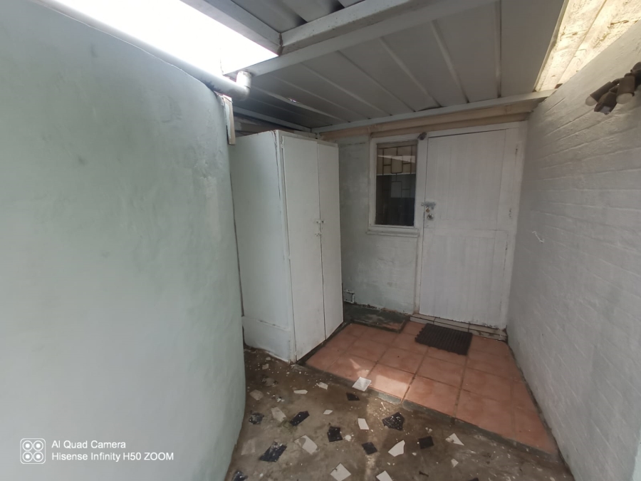 To Let 1 Bedroom Property for Rent in Pinetown KwaZulu-Natal
