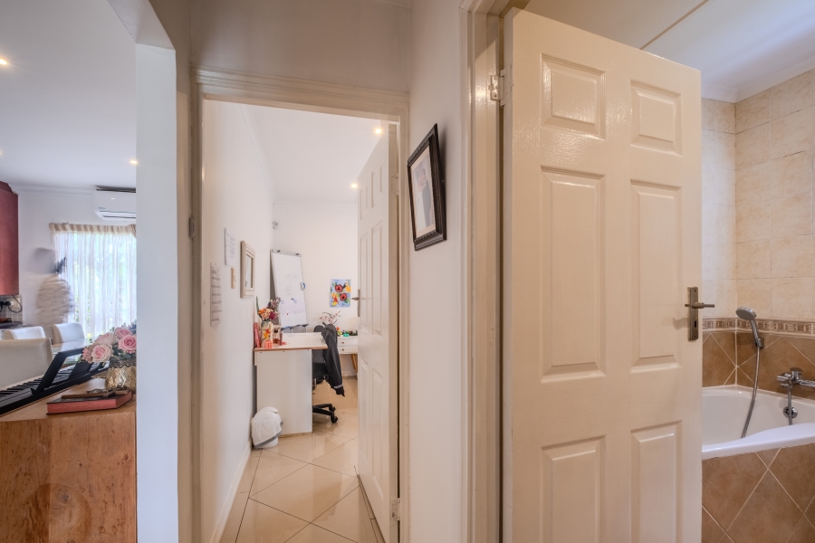 3 Bedroom Property for Sale in Broadlands KwaZulu-Natal