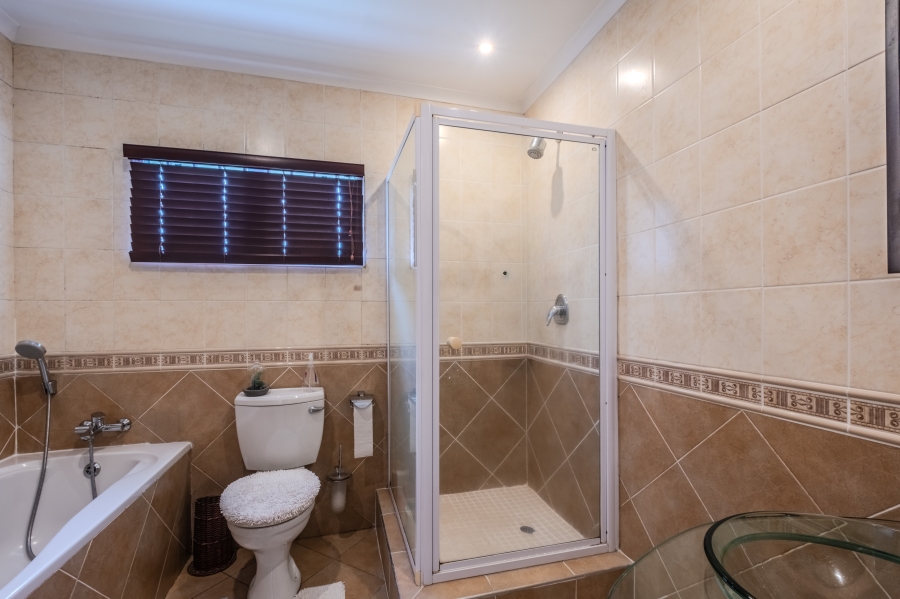 3 Bedroom Property for Sale in Broadlands KwaZulu-Natal