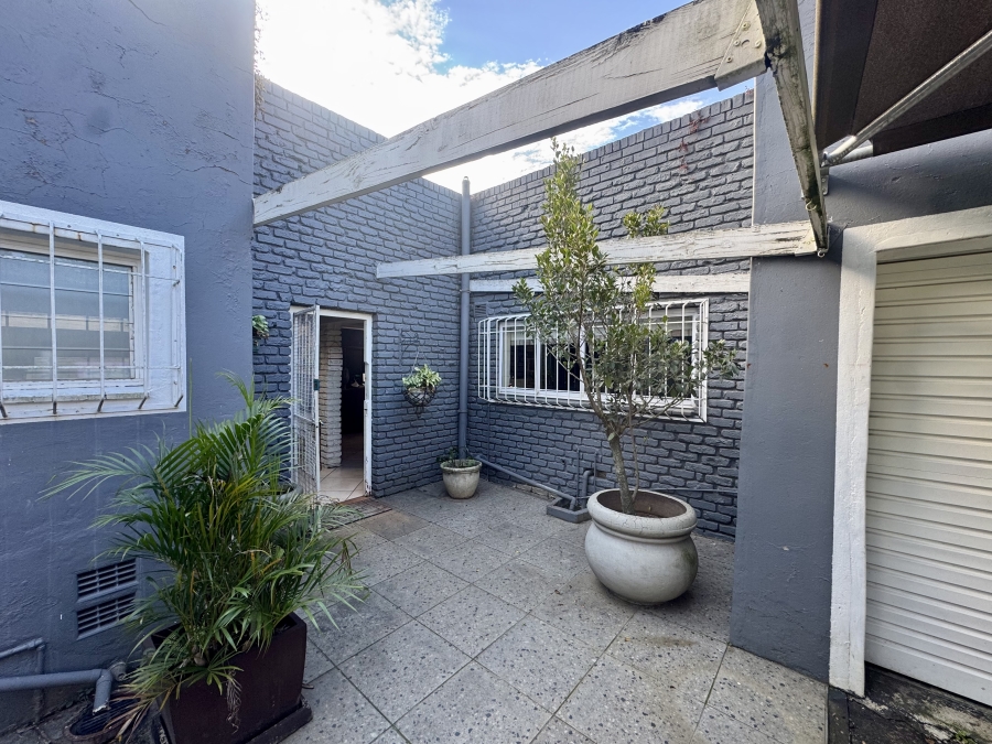 5 Bedroom Property for Sale in Chase Valley Heights KwaZulu-Natal