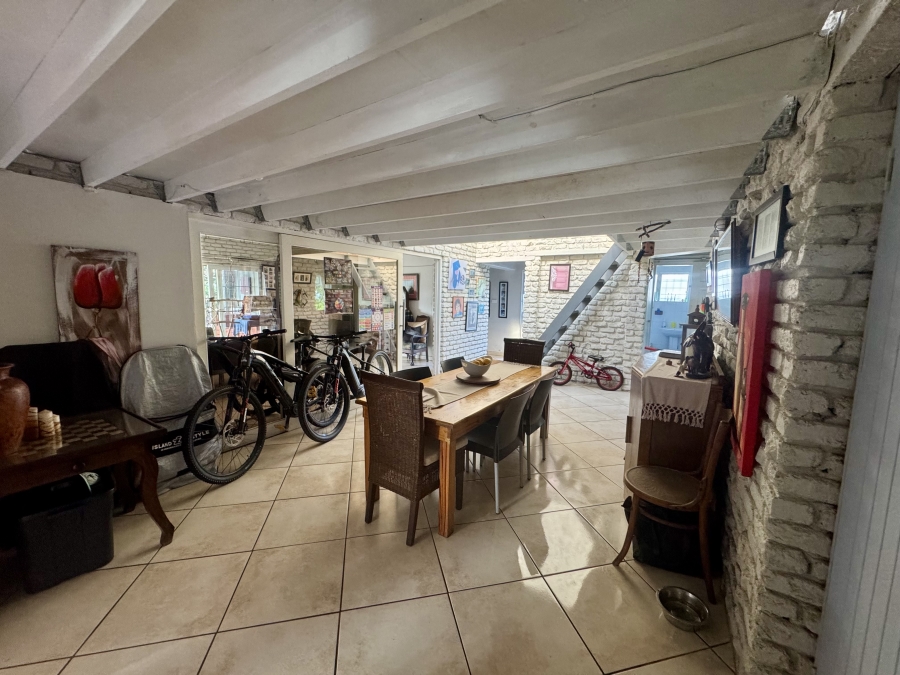 5 Bedroom Property for Sale in Chase Valley Heights KwaZulu-Natal