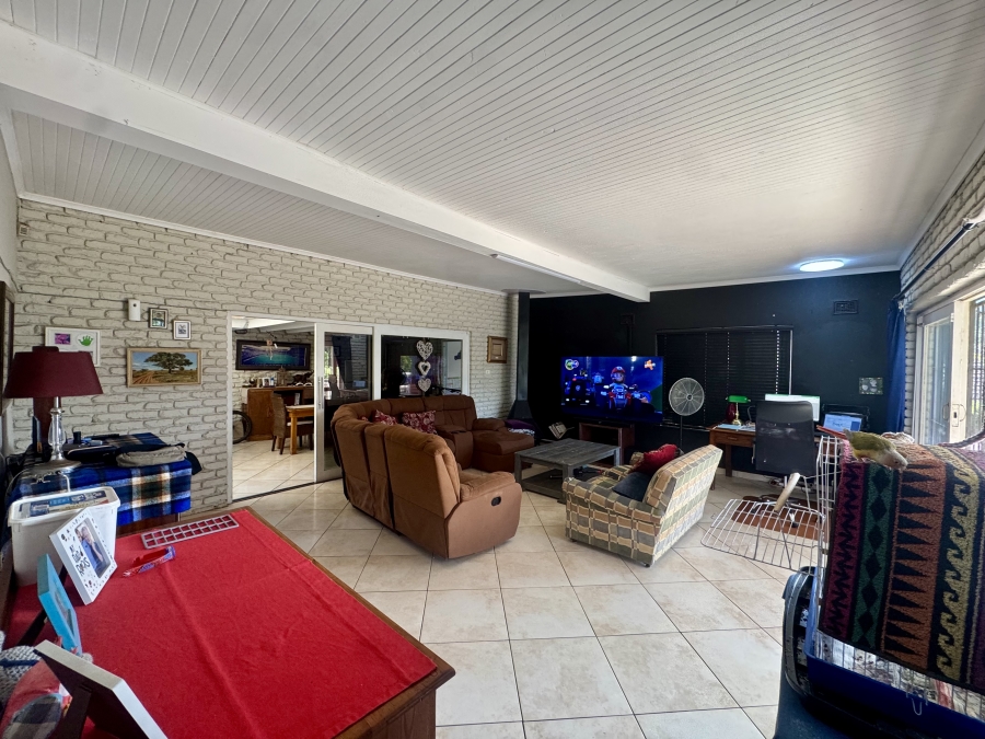 5 Bedroom Property for Sale in Chase Valley Heights KwaZulu-Natal