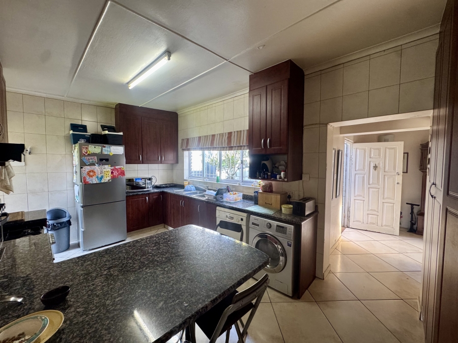 5 Bedroom Property for Sale in Chase Valley Heights KwaZulu-Natal