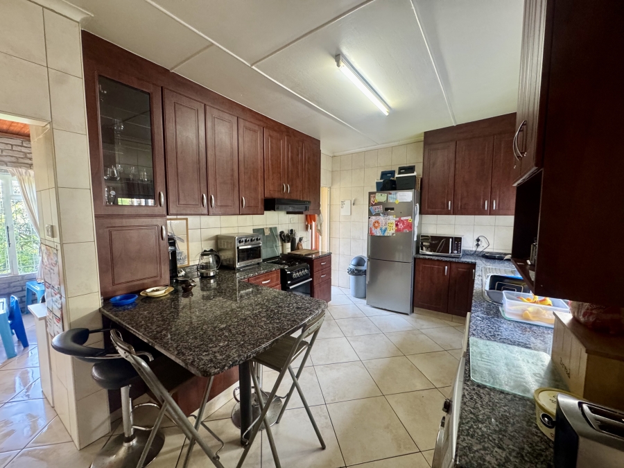 5 Bedroom Property for Sale in Chase Valley Heights KwaZulu-Natal