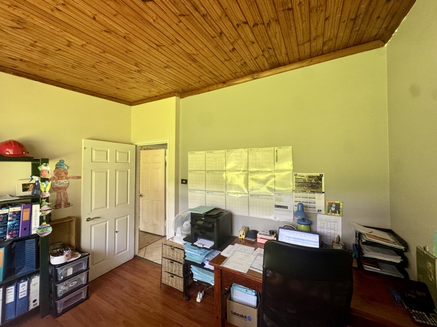 5 Bedroom Property for Sale in Chase Valley Heights KwaZulu-Natal