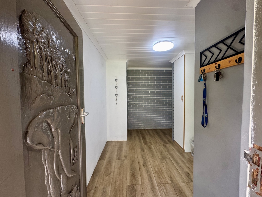 5 Bedroom Property for Sale in Chase Valley Heights KwaZulu-Natal