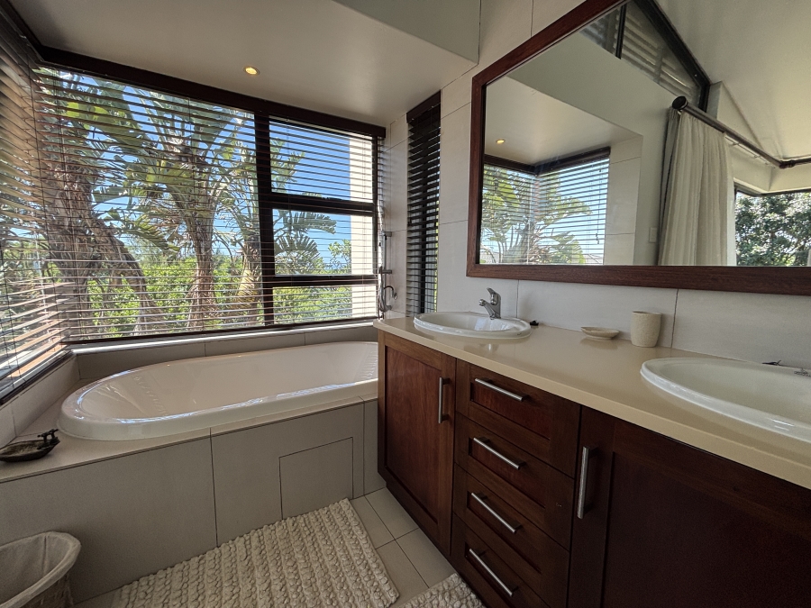 5 Bedroom Property for Sale in Zinkwazi Beach KwaZulu-Natal