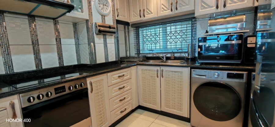 3 Bedroom Property for Sale in Newsel Beach KwaZulu-Natal