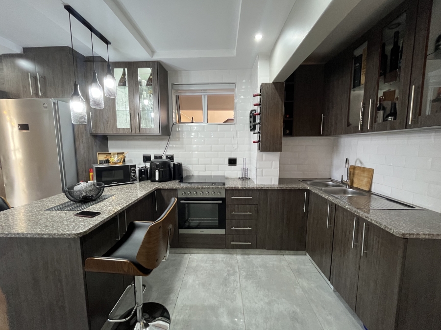 2 Bedroom Property for Sale in South Beach KwaZulu-Natal