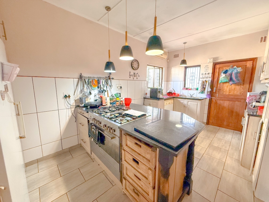 5 Bedroom Property for Sale in Empangeni Central KwaZulu-Natal