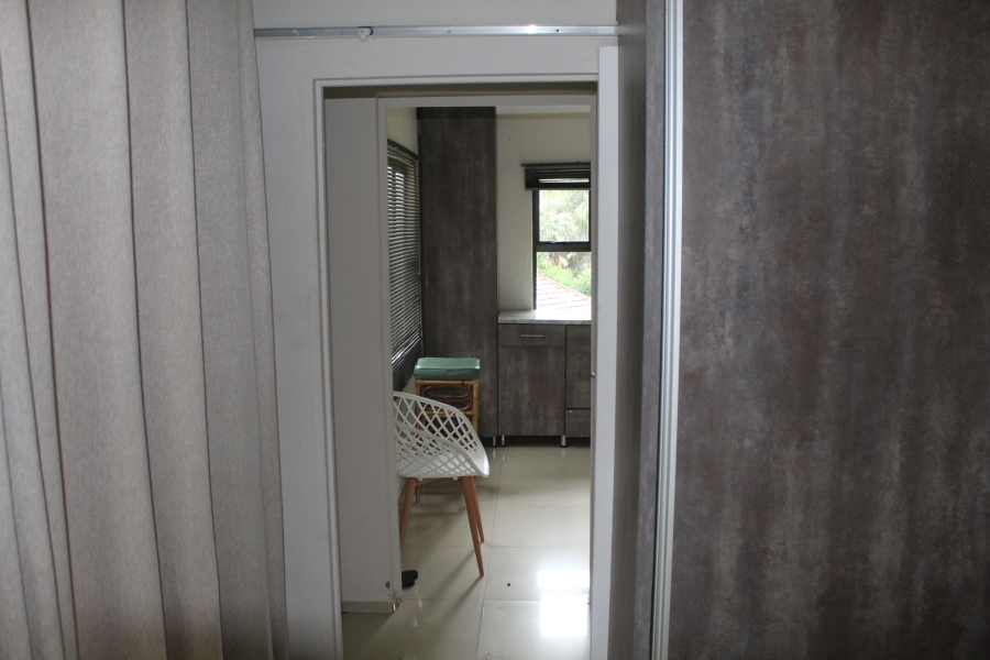 To Let 1 Bedroom Property for Rent in Berea West KwaZulu-Natal