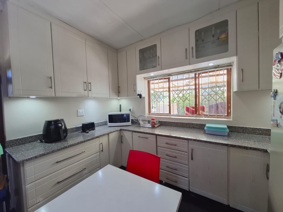 3 Bedroom Property for Sale in Bellair KwaZulu-Natal