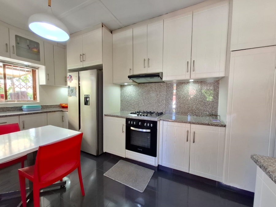 3 Bedroom Property for Sale in Bellair KwaZulu-Natal