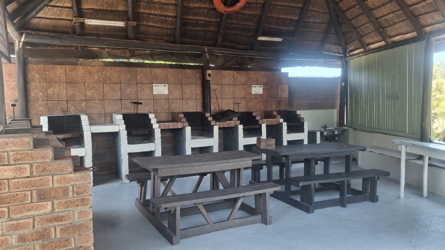 2 Bedroom Property for Sale in Amanzimtoti KwaZulu-Natal