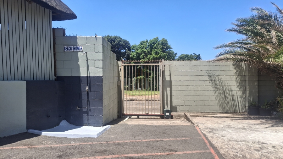 2 Bedroom Property for Sale in Amanzimtoti KwaZulu-Natal
