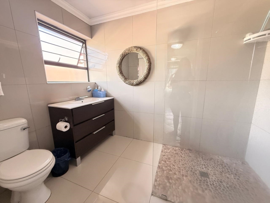 4 Bedroom Property for Sale in Pioneer Park KwaZulu-Natal