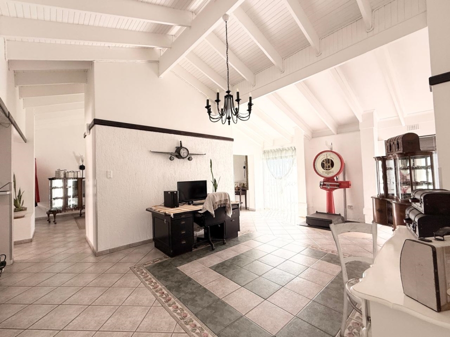 4 Bedroom Property for Sale in Pioneer Park KwaZulu-Natal