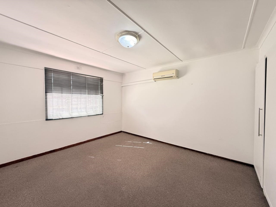 4 Bedroom Property for Sale in Pioneer Park KwaZulu-Natal