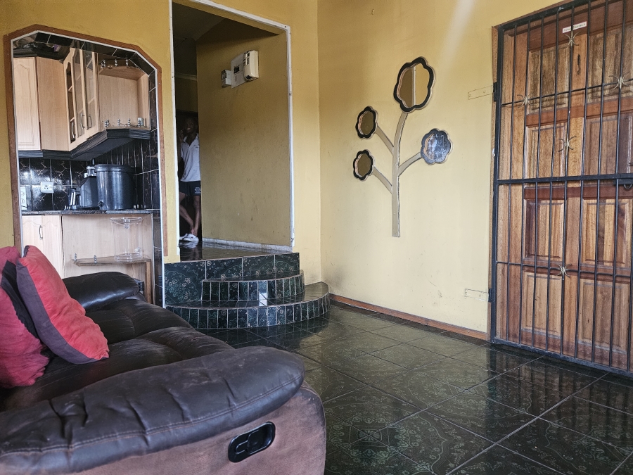 3 Bedroom Property for Sale in Shakaskraal KwaZulu-Natal