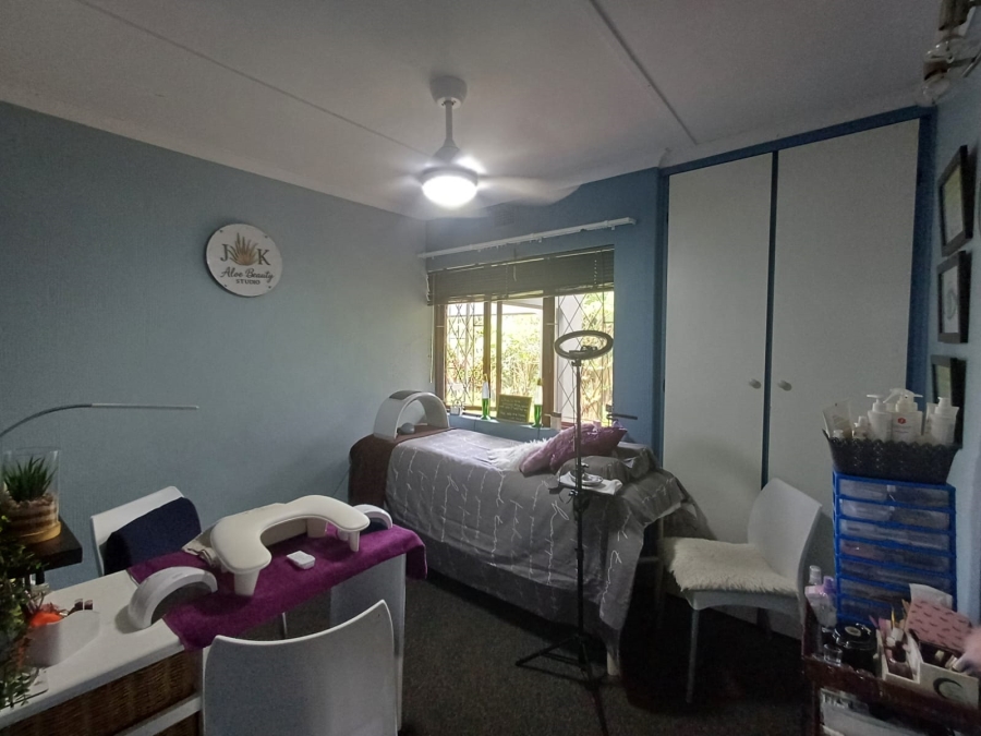 3 Bedroom Property for Sale in Margate KwaZulu-Natal