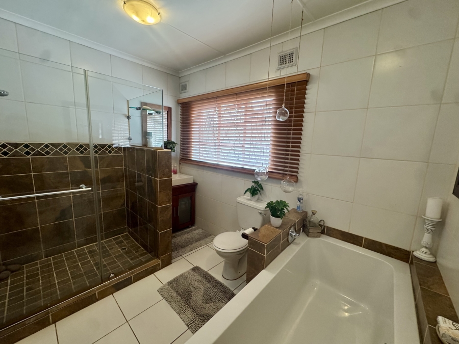 3 Bedroom Property for Sale in Bellevue KwaZulu-Natal