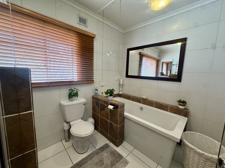 3 Bedroom Property for Sale in Bellevue KwaZulu-Natal