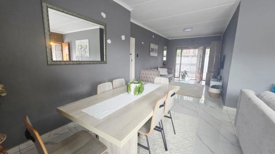 To Let 4 Bedroom Property for Rent in Meer En See KwaZulu-Natal