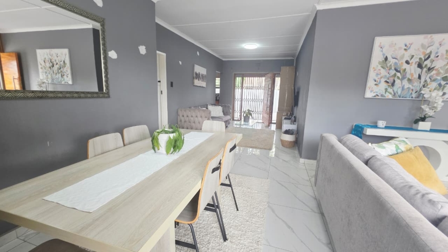 To Let 4 Bedroom Property for Rent in Meer En See KwaZulu-Natal