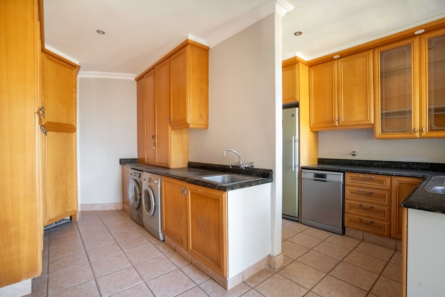 4 Bedroom Property for Sale in Winston Park KwaZulu-Natal