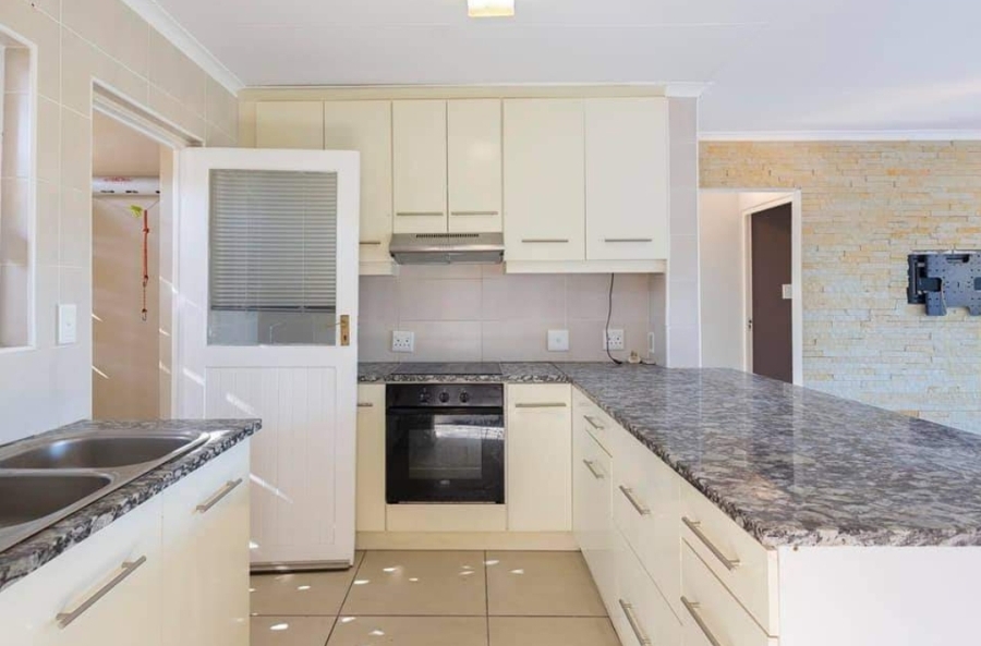 2 Bedroom Property for Sale in Durban North KwaZulu-Natal