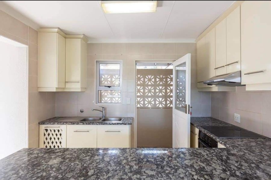 2 Bedroom Property for Sale in Durban North KwaZulu-Natal