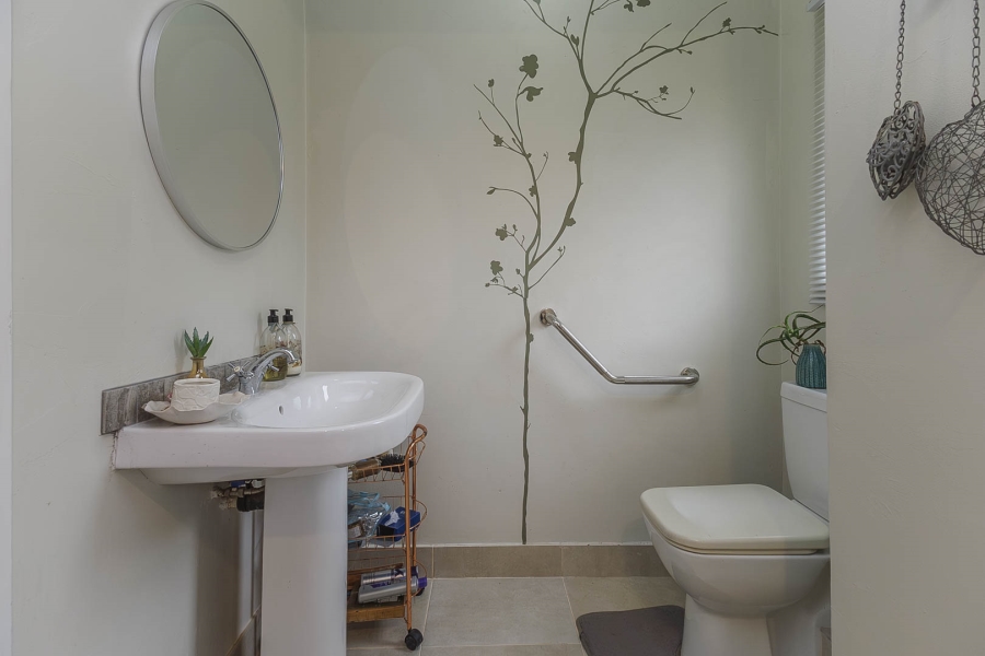 3 Bedroom Property for Sale in Kloof KwaZulu-Natal