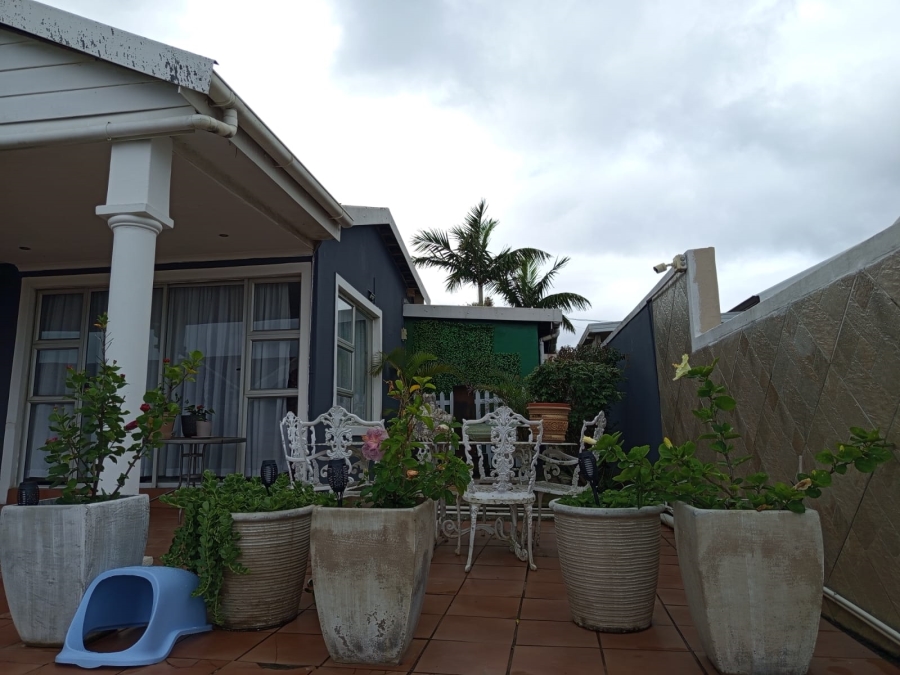 3 Bedroom Property for Sale in Parkgate KwaZulu-Natal