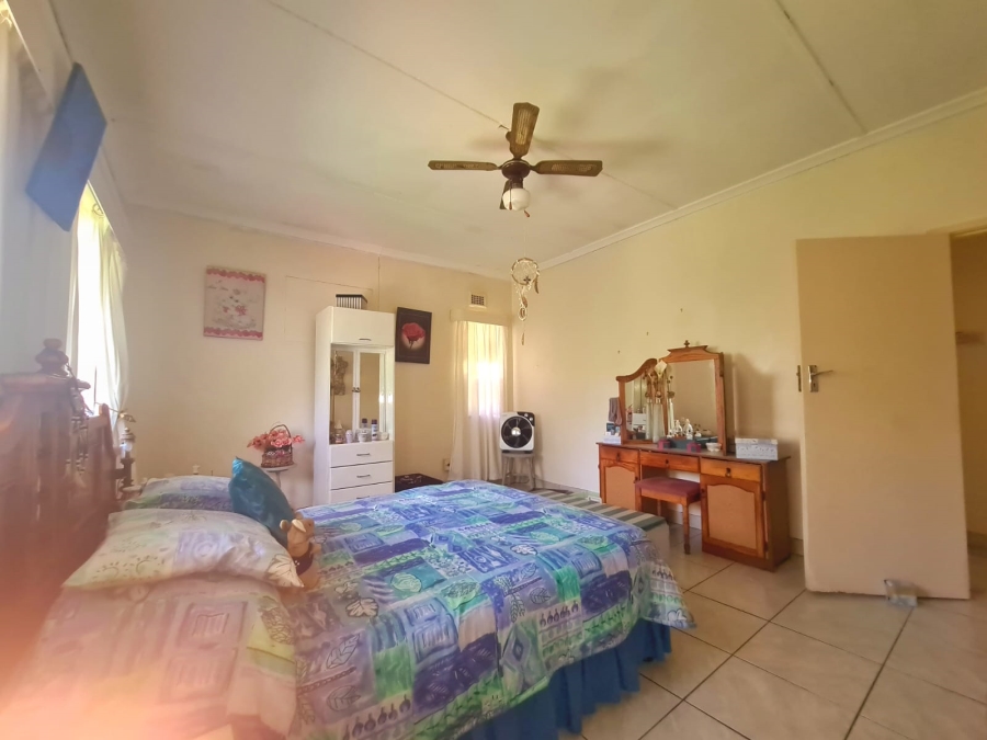 5 Bedroom Property for Sale in Mandeni KwaZulu-Natal