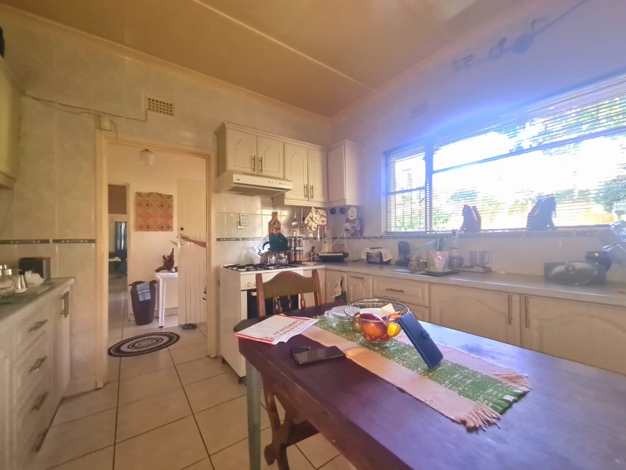 5 Bedroom Property for Sale in Mandeni KwaZulu-Natal