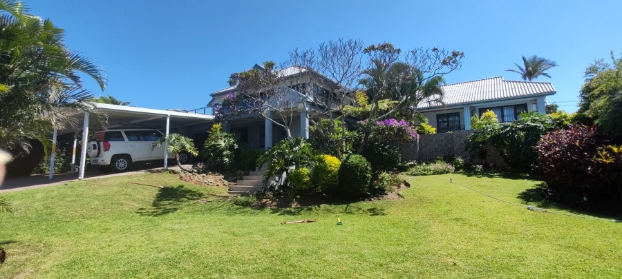 5 Bedroom Property for Sale in Manaba Beach KwaZulu-Natal