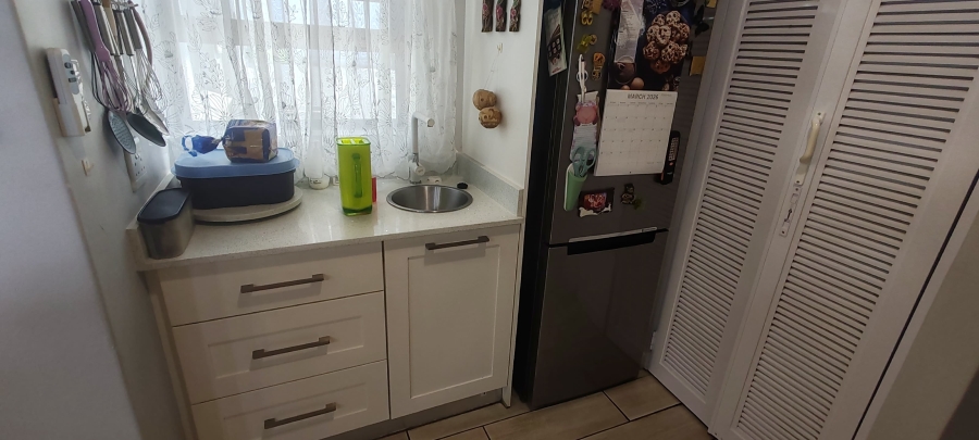 5 Bedroom Property for Sale in Manaba Beach KwaZulu-Natal