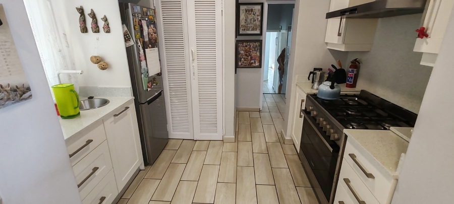 5 Bedroom Property for Sale in Manaba Beach KwaZulu-Natal