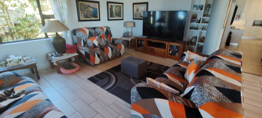5 Bedroom Property for Sale in Manaba Beach KwaZulu-Natal