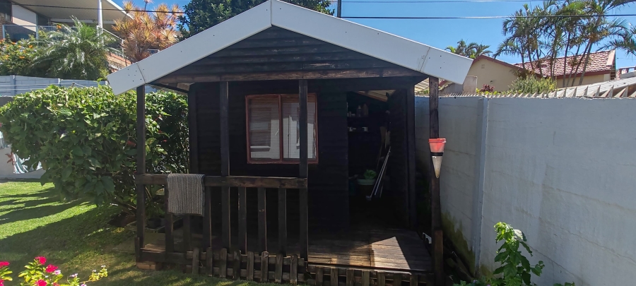 5 Bedroom Property for Sale in Manaba Beach KwaZulu-Natal