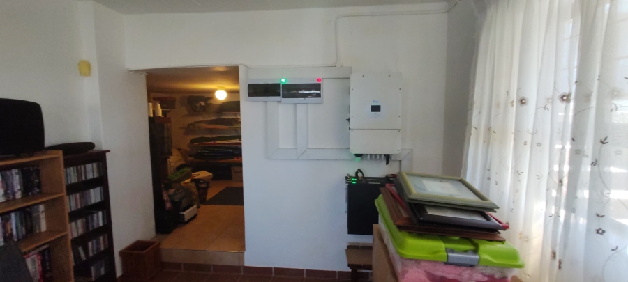 5 Bedroom Property for Sale in Manaba Beach KwaZulu-Natal