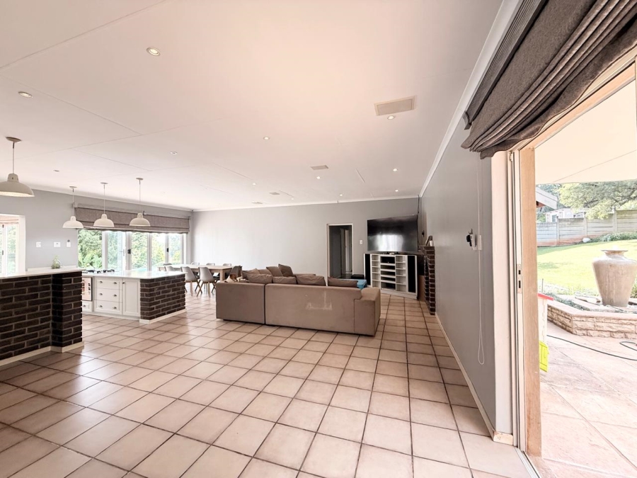 4 Bedroom Property for Sale in Signal Hill KwaZulu-Natal